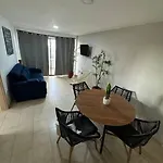 Apartamento frente a la playa